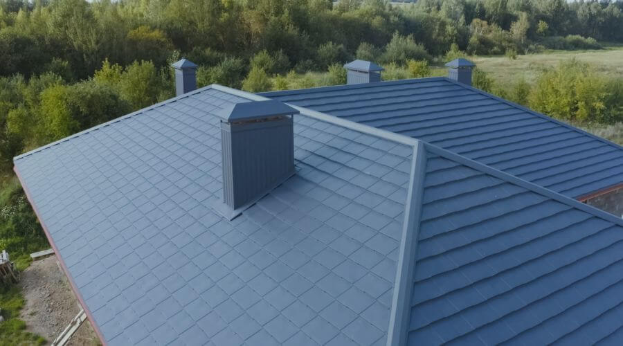 Professional gutter cleaning in Breezewood, PA